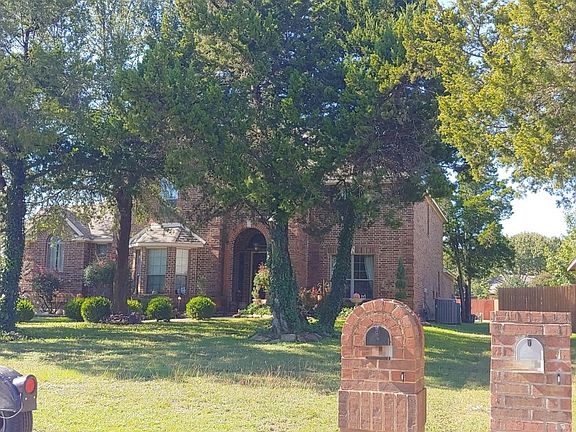 2nd image of 1523 Natalie Ln