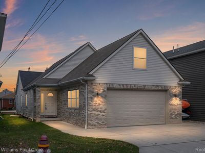 22473 Beach St, Saint Clair Shores, MI, 48081