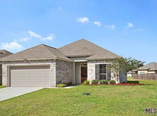 30300 Adora Ave, Denham Springs, LA 70726