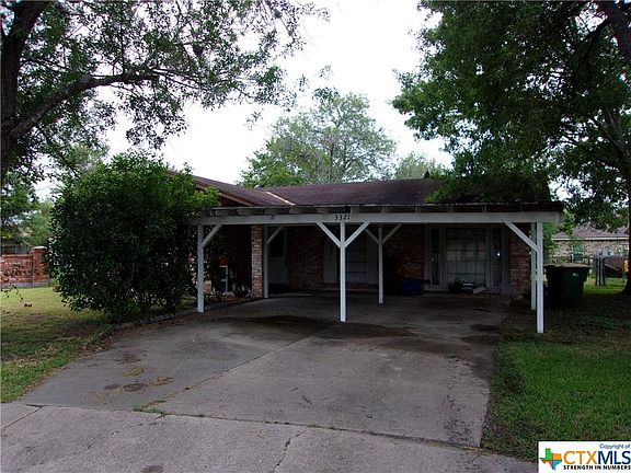3rd image of 3321 Mayfair Dr