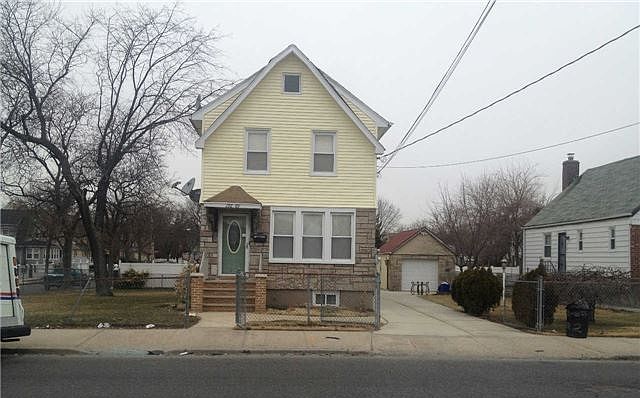 1st image of 119 Ave 201 St