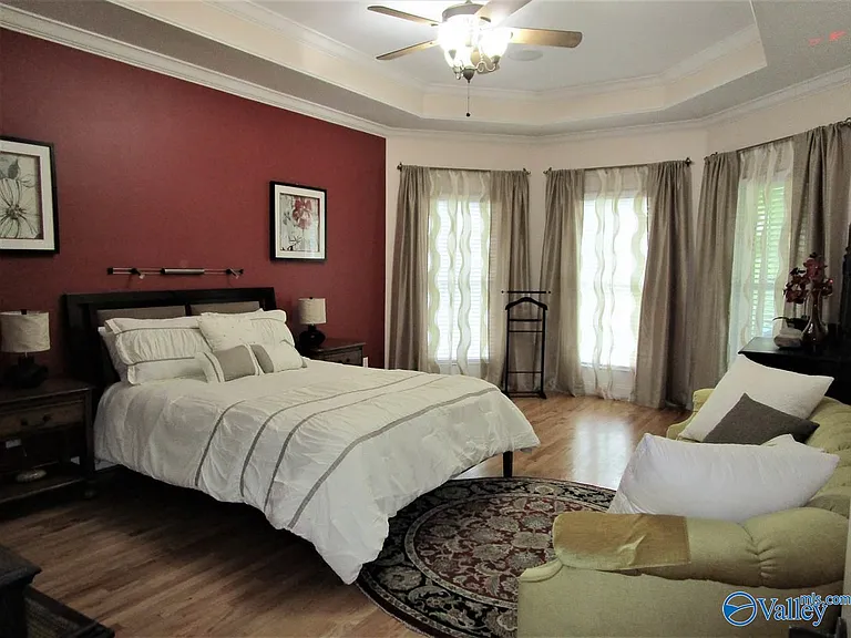 4015 High Mountain Rd NE — Photo 6