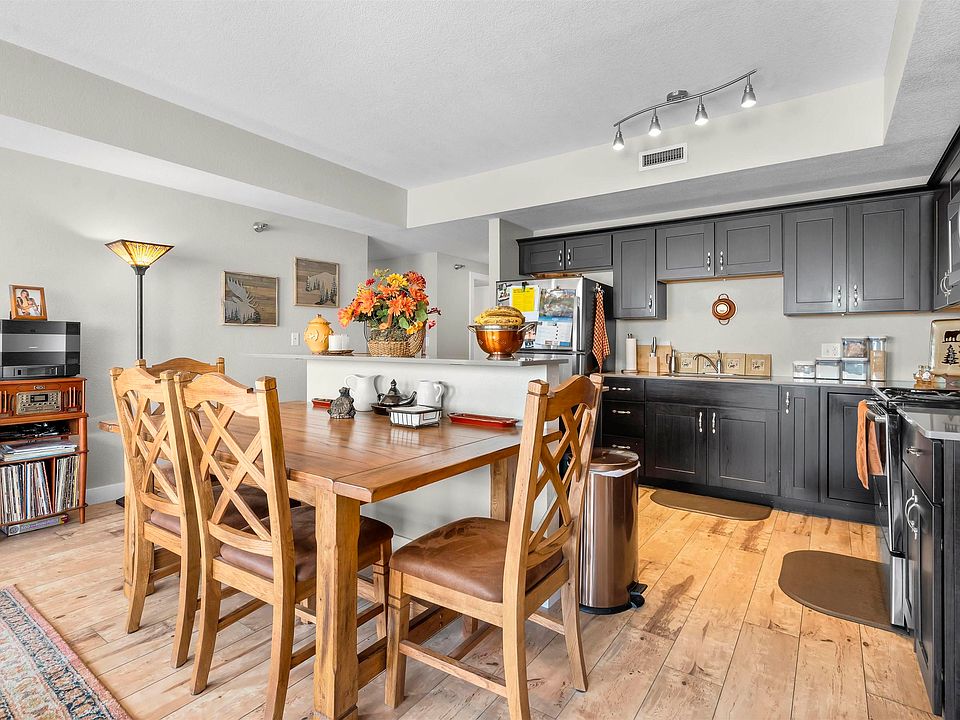 La Riviere Condos 221 E 5th St Cedar Falls IA Zillow