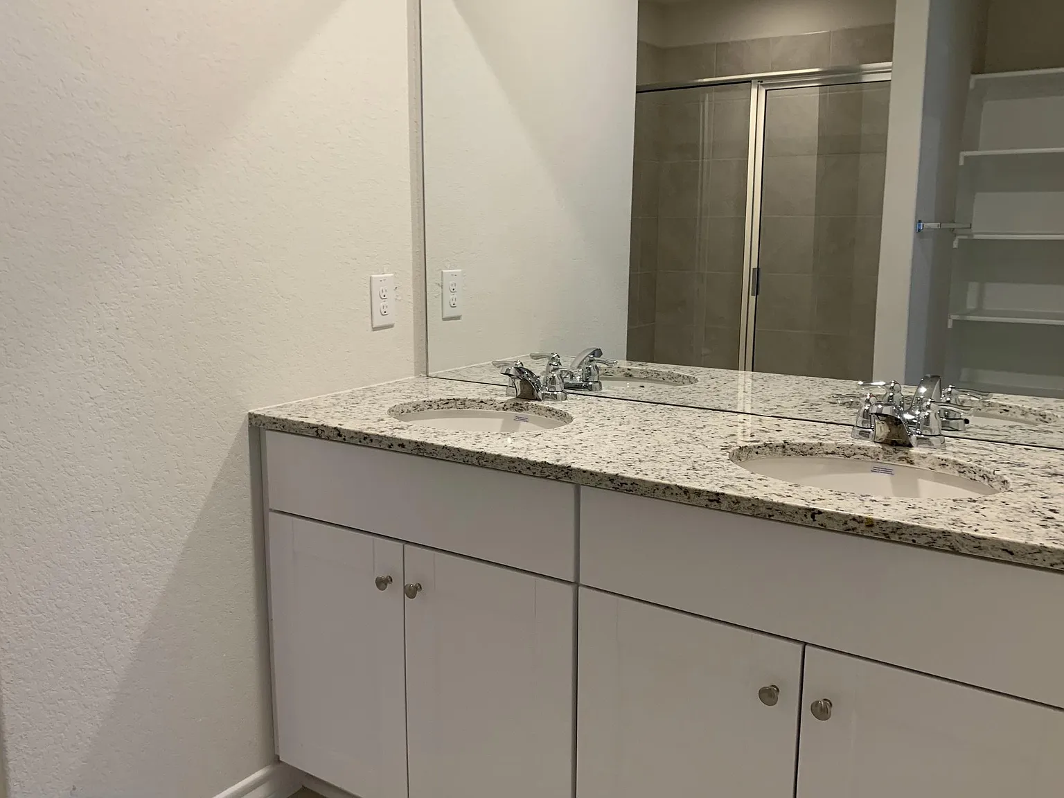 377 Northshore Trl — Photo 2