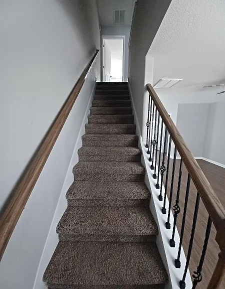 218 Woodland Valley Ln — Photo 8