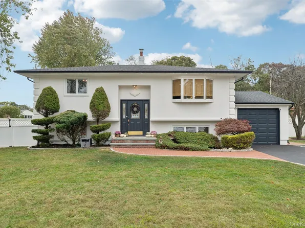 1 W End Avenue, Brentwood, NY 11717