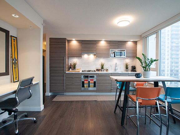 5th image of 602 Como Lake Ave #1507