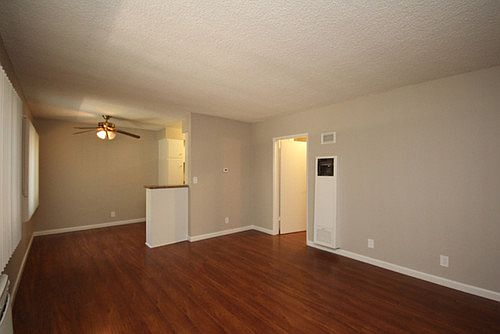 4th image of 304 Garfield Ave APT D