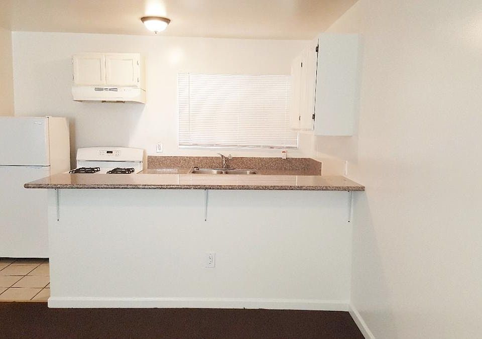1st image of 457 N Record Ave