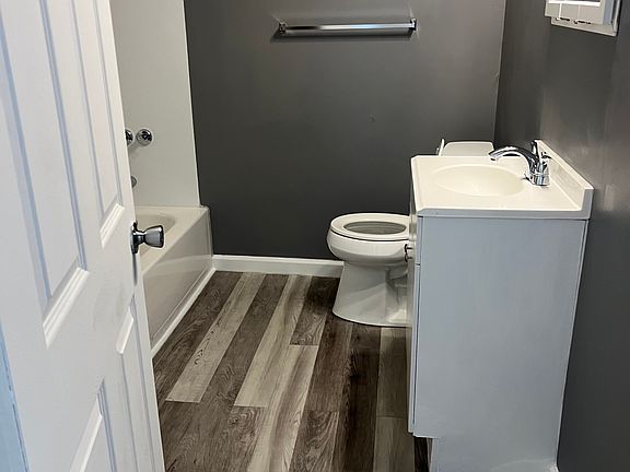 4th image of 4525 3rd St #2