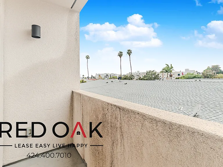 5727 La Mirada Ave #309 — Photo 32
