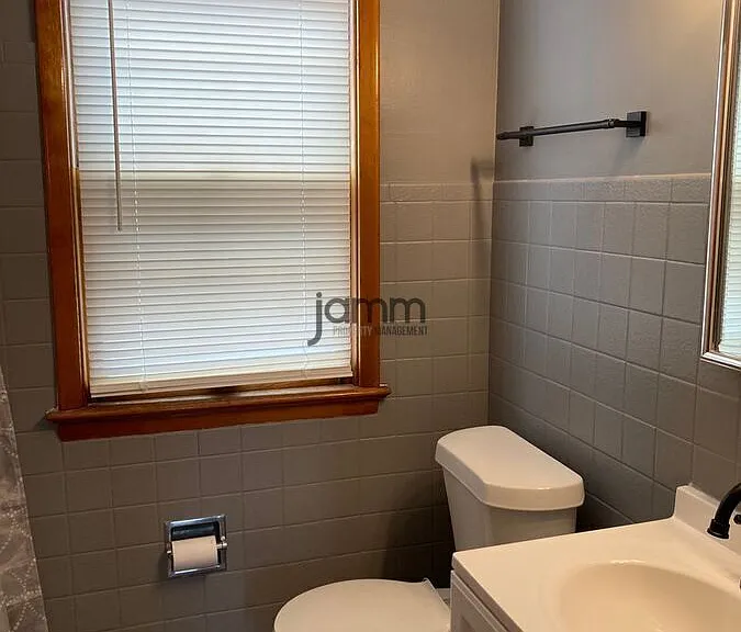 6099 Ridge Rd #1 — Photo 14