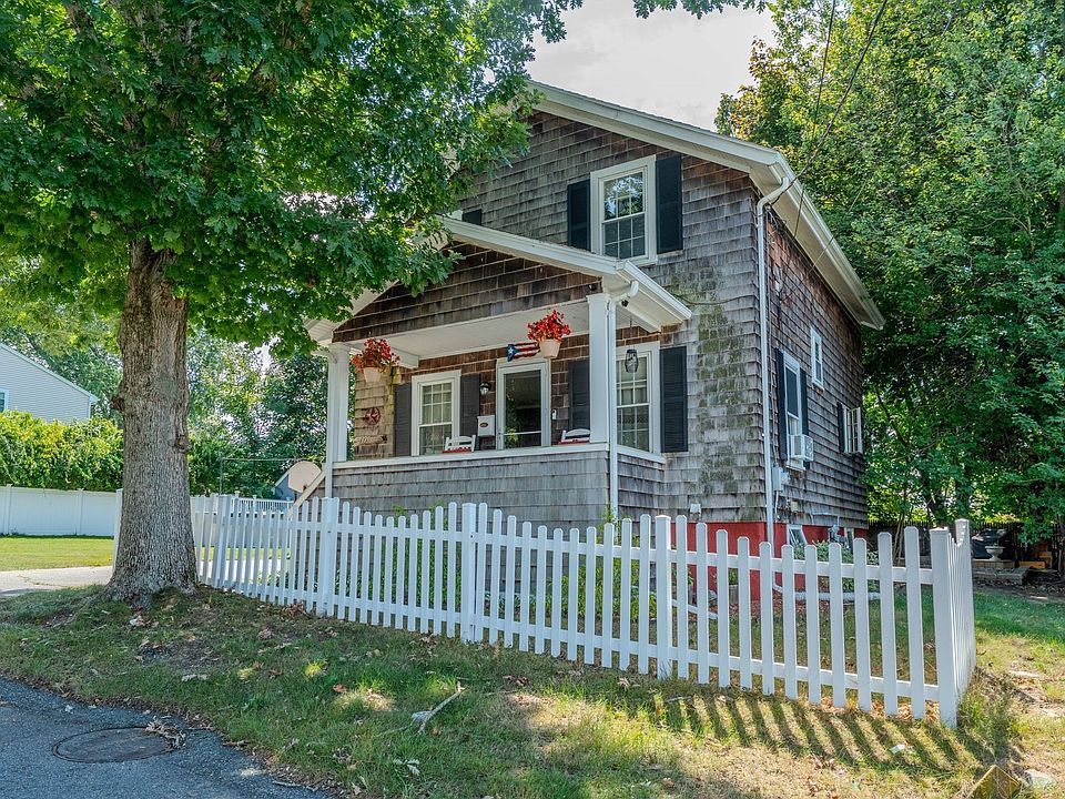 1st image of 135 Thurber Ave