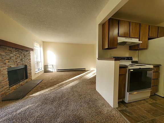5th image of 12214 118th Avenue Ct E APT C