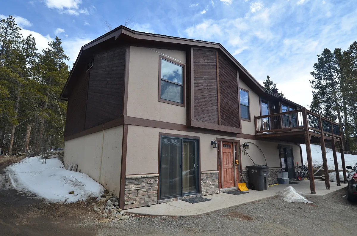 Building Photo - 347 Huron Rd #450