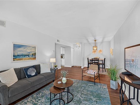 4th image of 3288 Page Ave APT 513