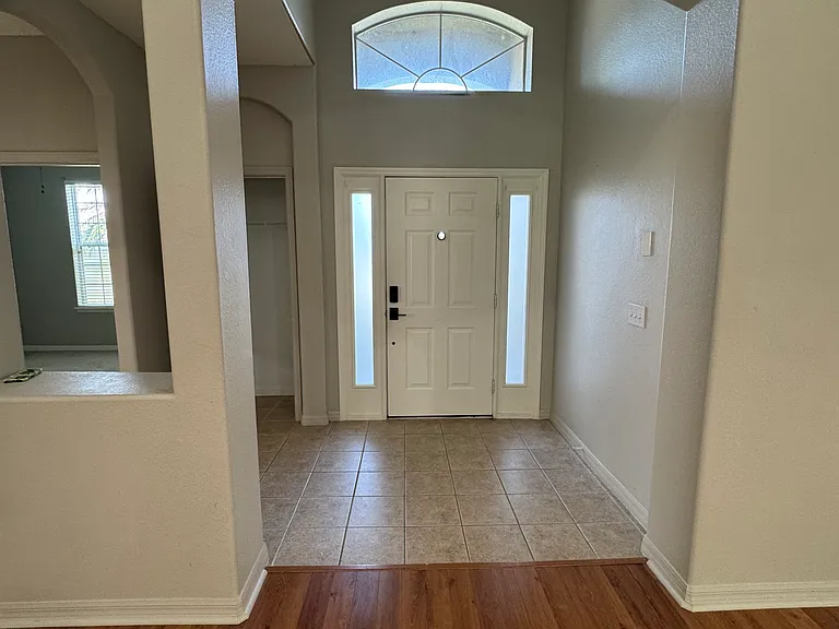 2112 Bunker View Ct — Photo 5