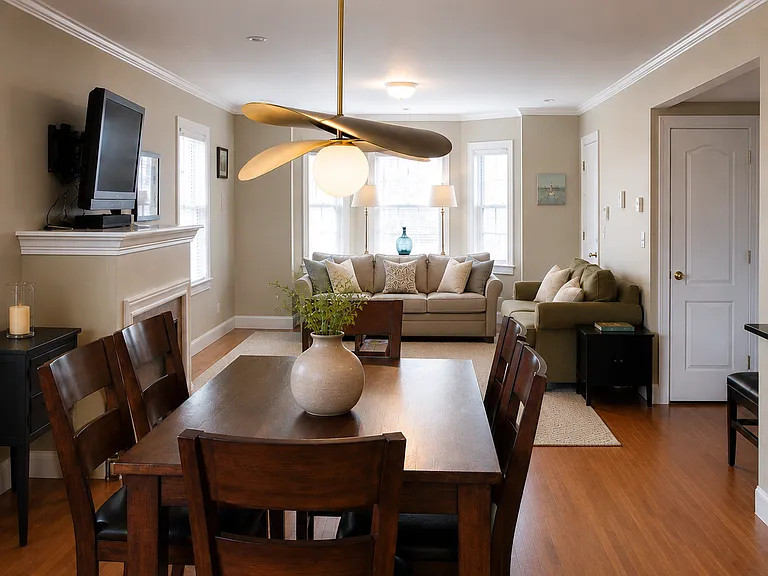 138 I St #1 — Photo 2