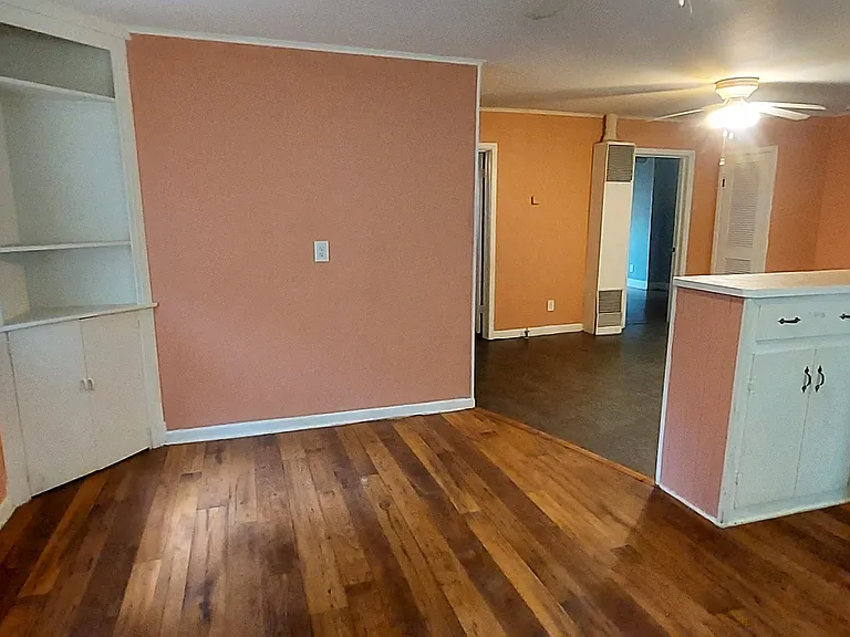 310 Sycamore St — Photo 22