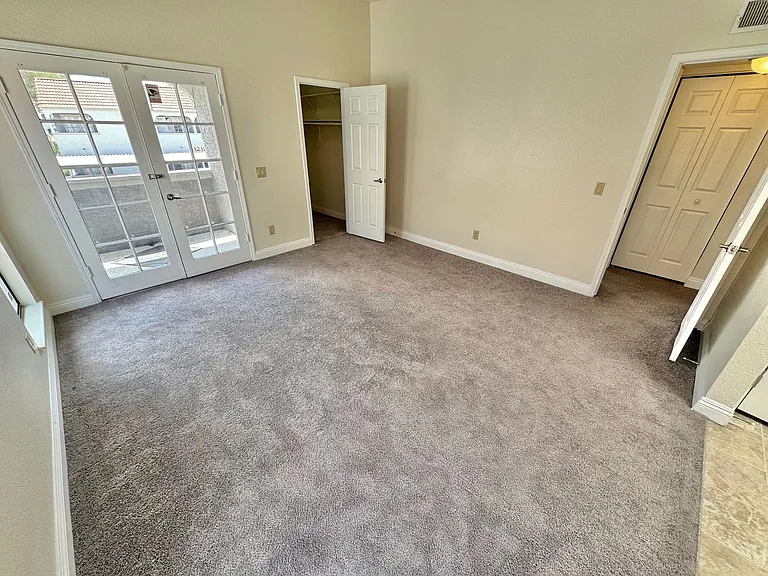 811 Bass Dr #C — Photo 16