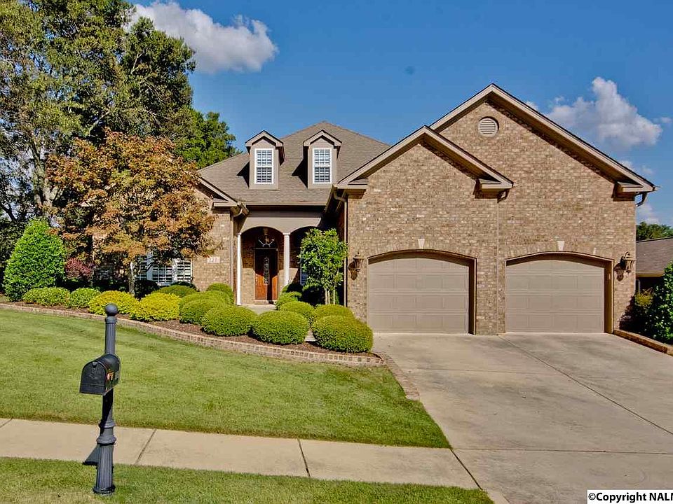 1st image of 127 Ada Dr SE