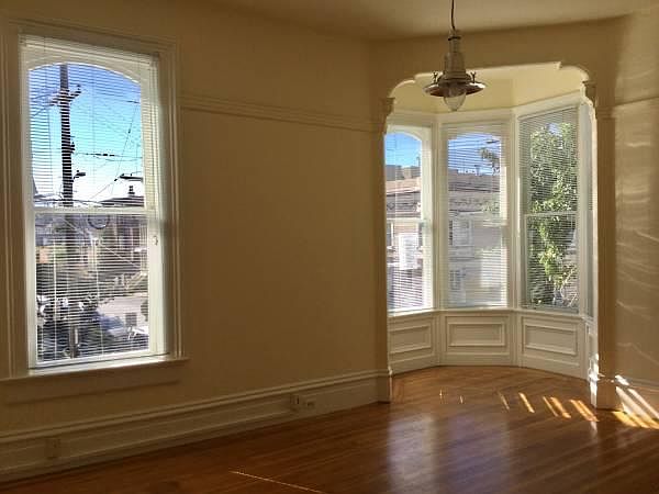 2nd image of 396 Waller St