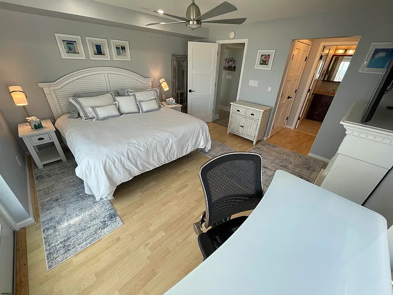 1703 Beach Ter #4N — Photo 11