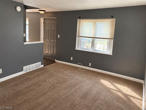 5th image of 3533 E 144th St