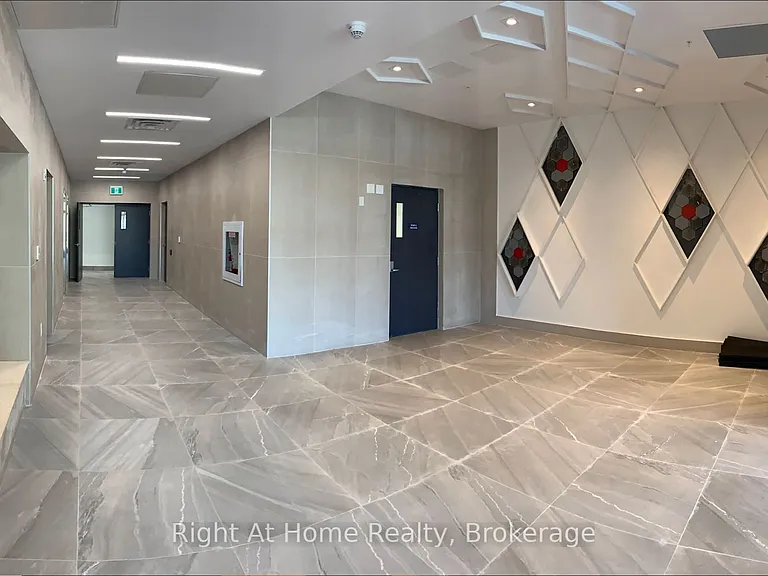1 Wellington St #308 — Photo 2