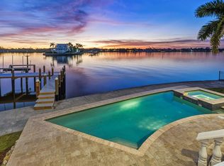 1500 Caribbean Dr, Sarasota, FL 34231