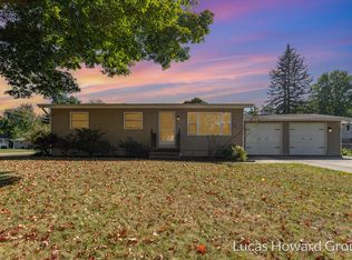 127 Circle Dr, Marshall, MI 49068