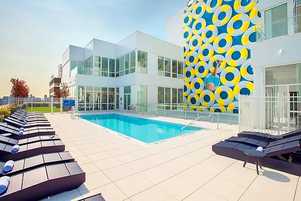 Rented by Metro Loft Management | media 21