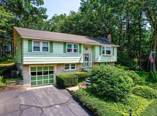 35 Marcia Rd, Wilmington, MA 01887