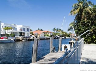 3281 NE 165th St, North Miami Beach, FL 33160