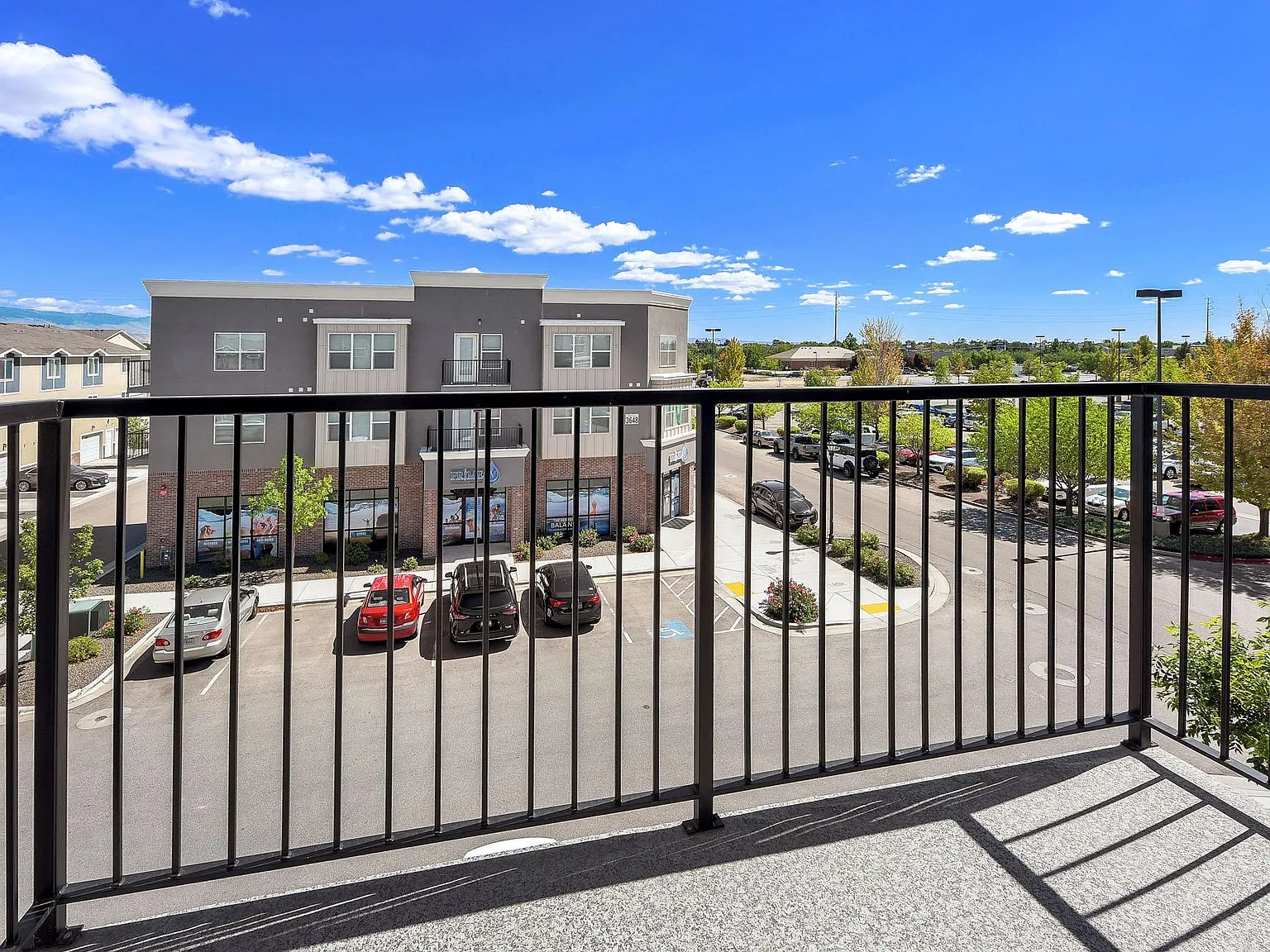 2 bed, 1182 sqft, $1,699 — Photo 3