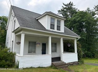 950 Chase Rd, Shavertown, PA 18708