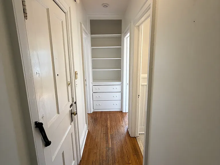 598 Ashland Ave #4 — Photo 7