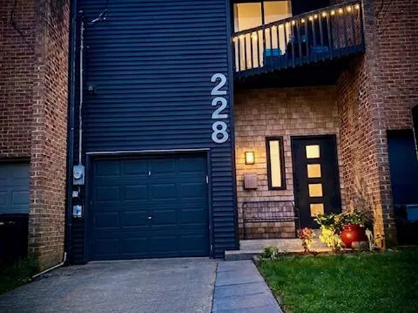 228 Fairview Ave, Lancaster, PA 17603