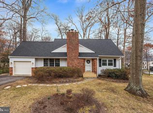 709 Miller Ave, Great Falls, VA 22066