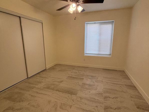 31175 Sky Blue Water Trl