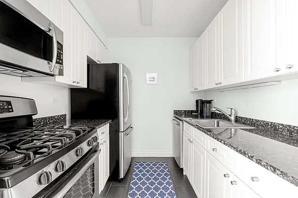 Kitchen, photo 1