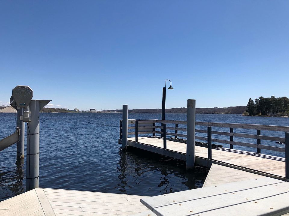 1st image of 10 Harbor Dr #Cd01
