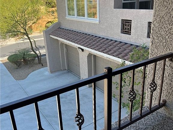 2nd image of 825 Canterra St Unit 2059