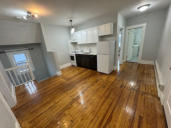 2nd image of 102 Vermont Ave #3F