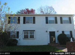 989 Central Hills Ln, Landover, MD 20785
