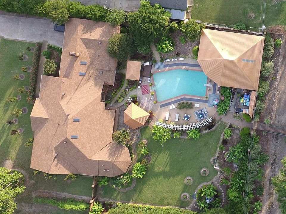 1st image of 1112 Cloverdale Dr