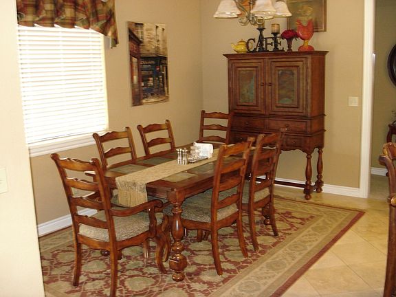 Large Eat in Kitchen