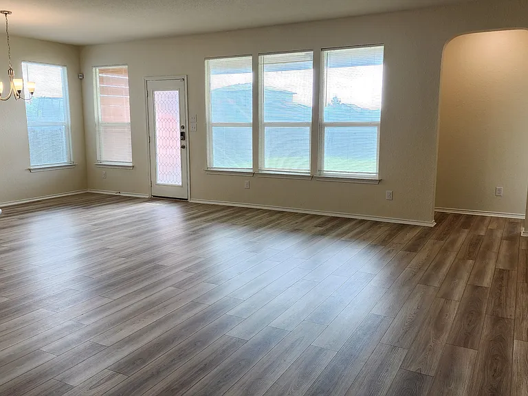 6229 Mantalcino Dr — Photo 5