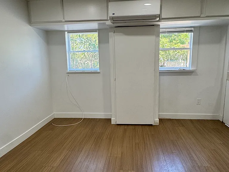 2097 Valley View Blvd #B-1/2 — Photo 14