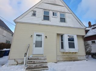 1609 Hopkins Ave #UP, Lakewood, OH